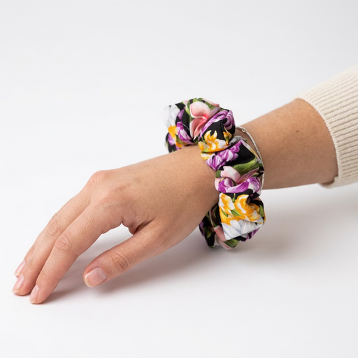 Black Lei Scrunchie Leilanis Attic