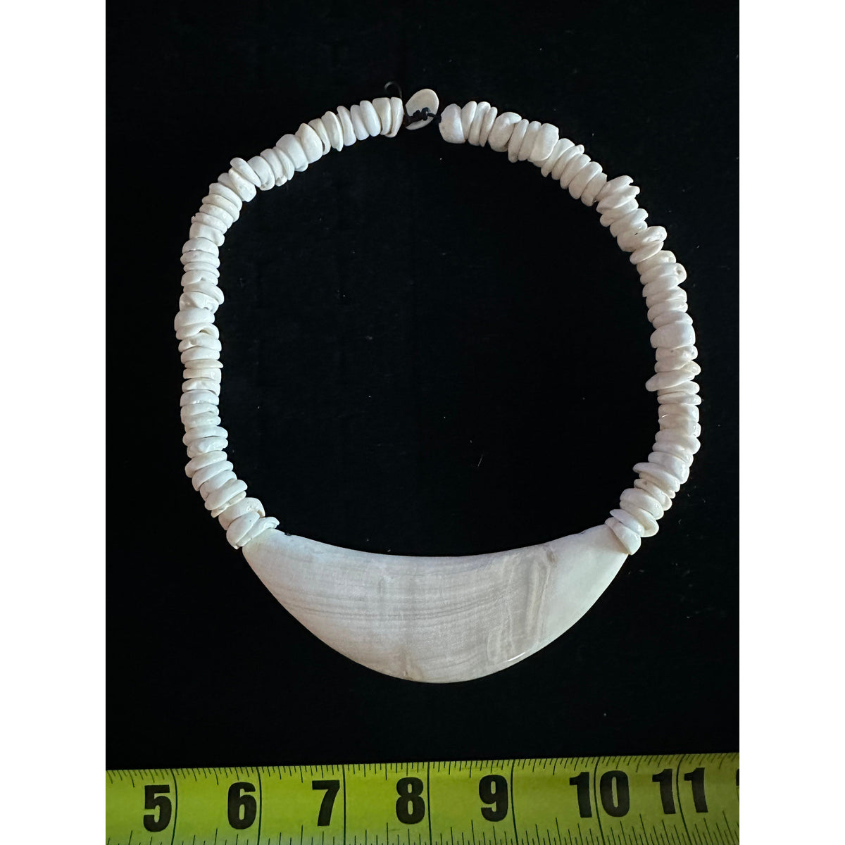 Giant Clam Shell Sinahi Necklace, 4.5