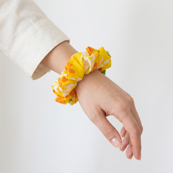 Hawaiian Print Scrunchie, Yellow Leilanis Attic