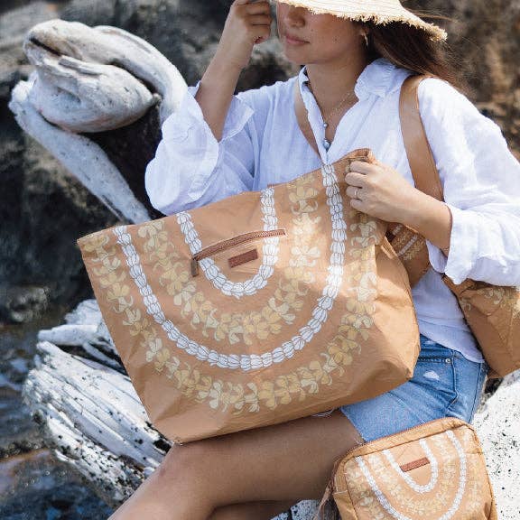Puakenikeni Lei - The Weekender Adventure Hawaii